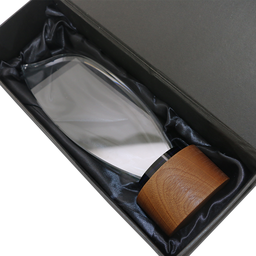 trophée en verre et bois forme flamme